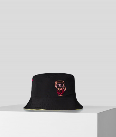 KLOBOUK KARL LAGERFELD IKONIK BIARRITZ REV BUCKET HAT - Fotografie č. 1