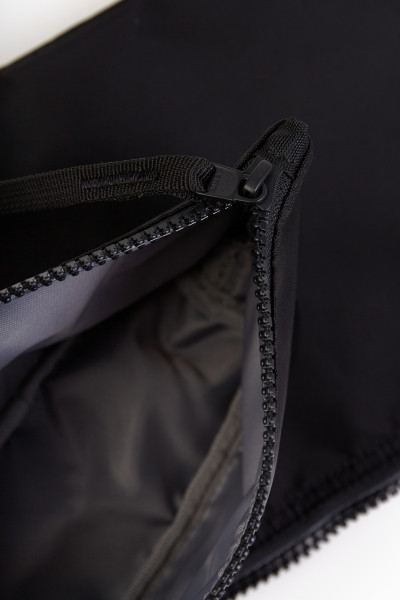 KOSMETICKÁ TAŠKA PEAK PERFORMANCE DETOUR TRAVEL CASE - Fotografie č. 4