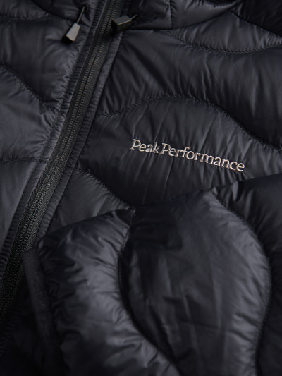BUNDA PEAK PERFORMANCE M HELIUM HOOD JACKET - Fotografie č. 4