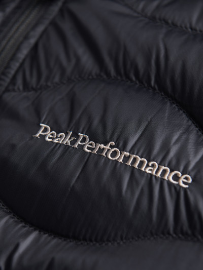 BUNDA PEAK PERFORMANCE M HELIUM HOOD JACKET - Fotografie č. 5