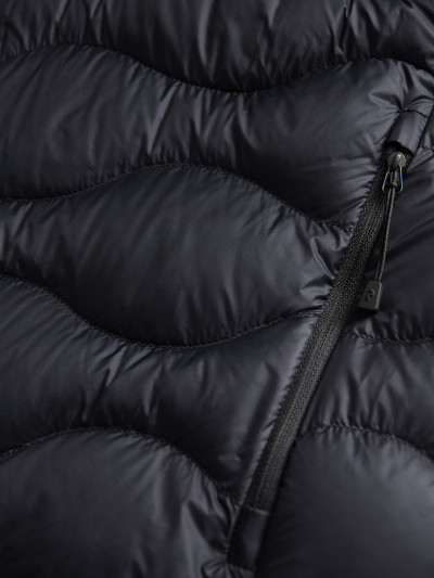 BUNDA PEAK PERFORMANCE M HELIUM HOOD JACKET - Fotografie č. 6