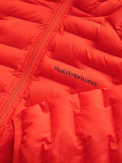 BUNDA PEAK PERFORMANCE M ARGON LIGHT HOOD JACKET - Fotografie č. 4