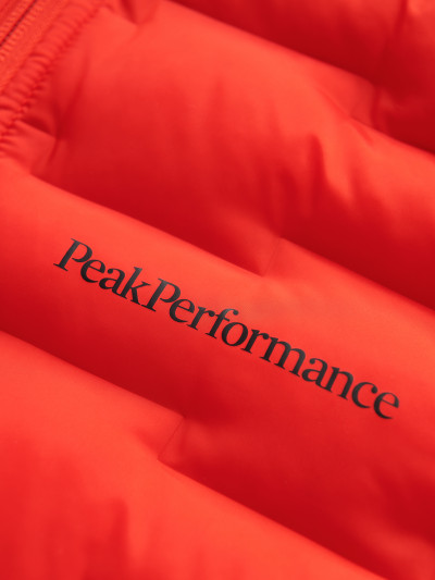 BUNDA PEAK PERFORMANCE M ARGON LIGHT HOOD JACKET - Fotografie č. 5