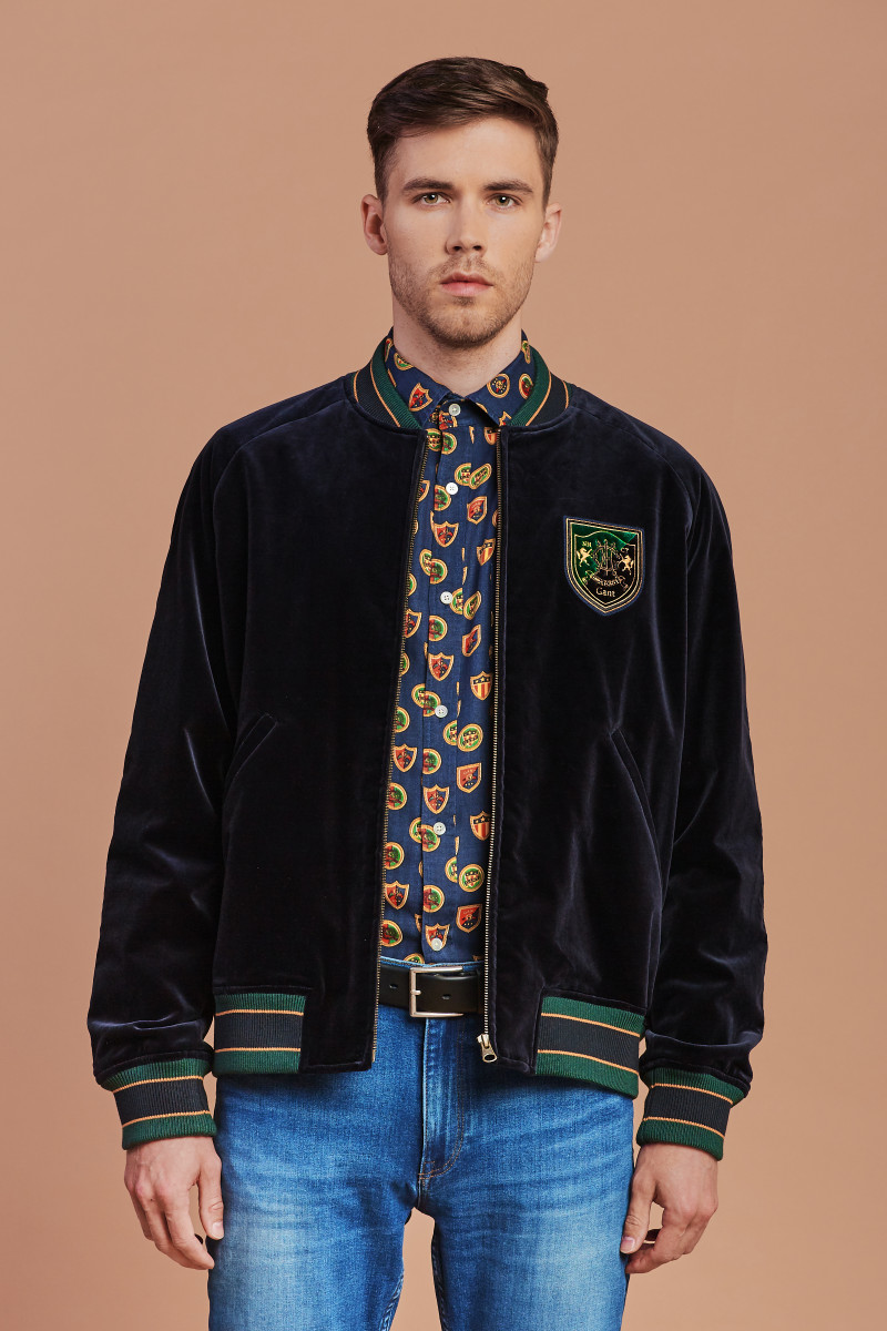 BUNDA GANT D2. VELVET VARSITY JACKET BLACK | GANT SK