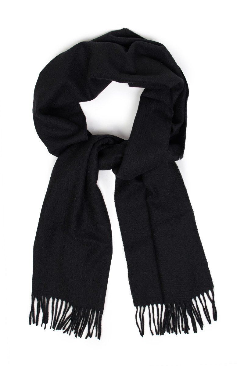 ŠÁLA GANT SOLID WOOL SCARF black GANT CZ