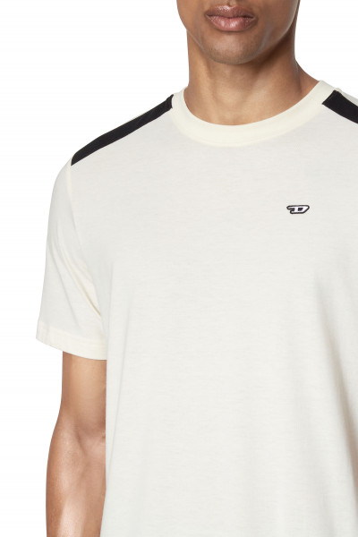 TRIČKO DIESEL AMTEE-FREASTY-HT04 T-SHIRT - Fotografia č. 5