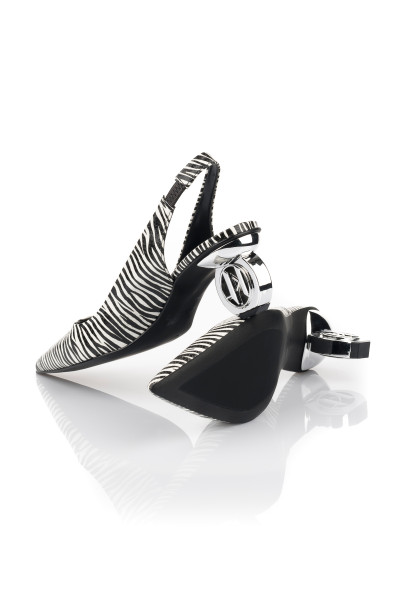 LODIČKY KARL LAGERFELD AMULET SHARP TOE SLINGBACK - Fotografie č. 4