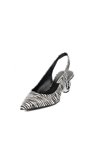 LODIČKY KARL LAGERFELD AMULET SHARP TOE SLINGBACK - Fotografie č. 6