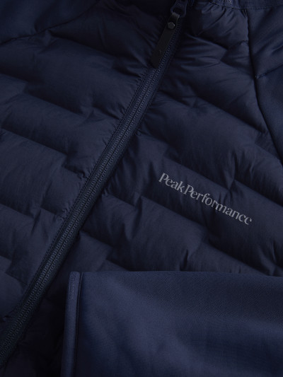 BUNDA PEAK PERFORMANCE M ARGON STRETCH HYBRID JACKET - Fotografia č. 4