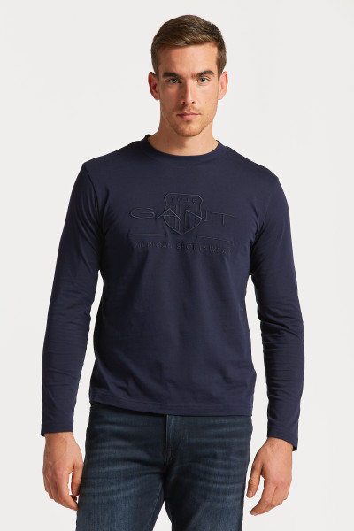 Gant Tonal Archive Shield Sweatshirt | A Gant Tonal Archive Shield Sweatshirt | A
