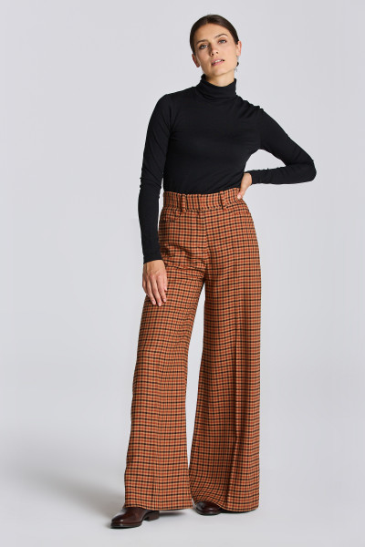 KALHOTY GANT D1. HW WIDE CHECK PANTS - Fotografie č. 1