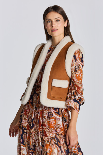VESTA GANT D2. SHEARLING VEST - Fotografie č. 1