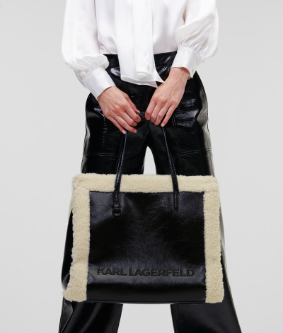 KABELKA KARL LAGERFELD K/SKUARE LG TOTE SHEARLING - Fotografia č. 5