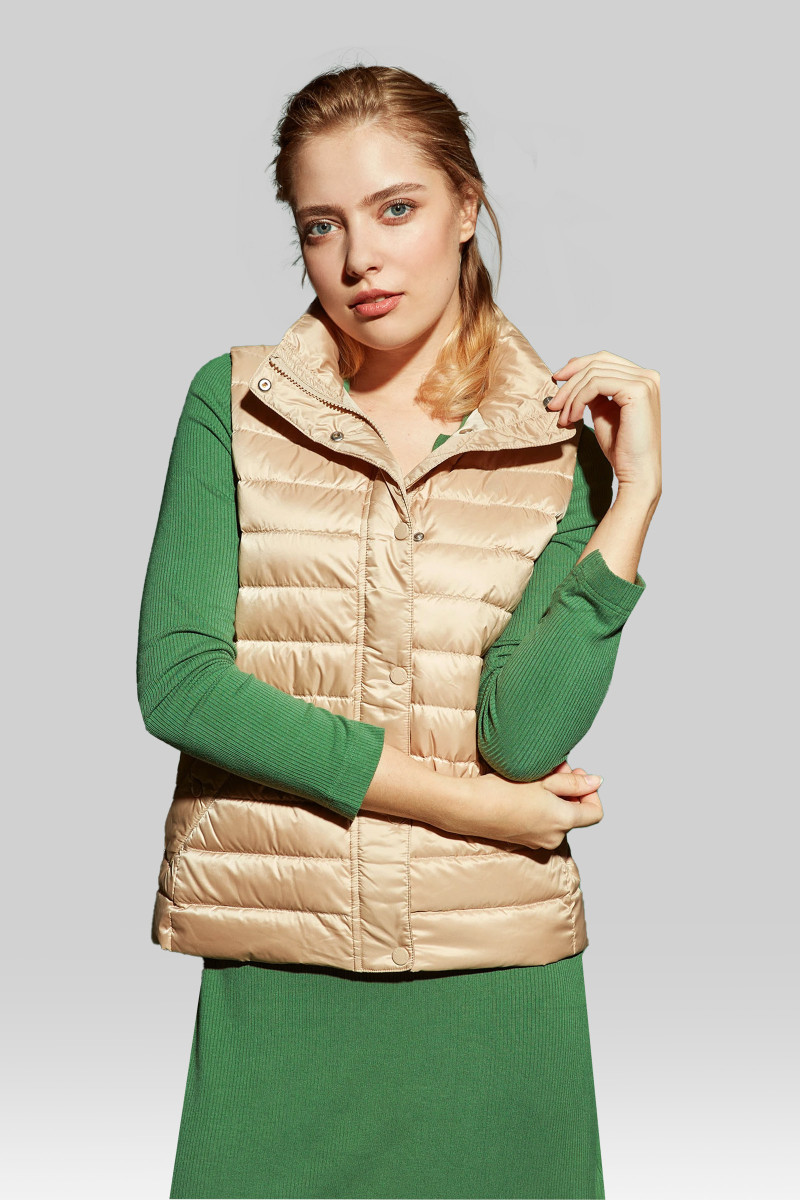 Light Down Gilet 277 Dry Sand main image 0