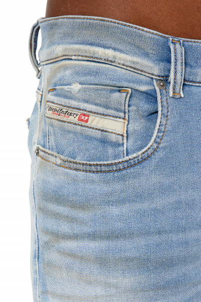 FARMER DIESEL D-STRUKT-Z-T SWEAT JEANS - Kép 5