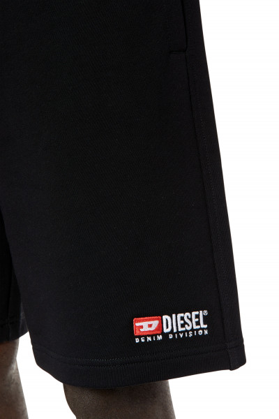 TEPLÁKOVÉ ŠORTKY DIESEL P-CROWN-DIV SHORTS - Fotografie č. 4