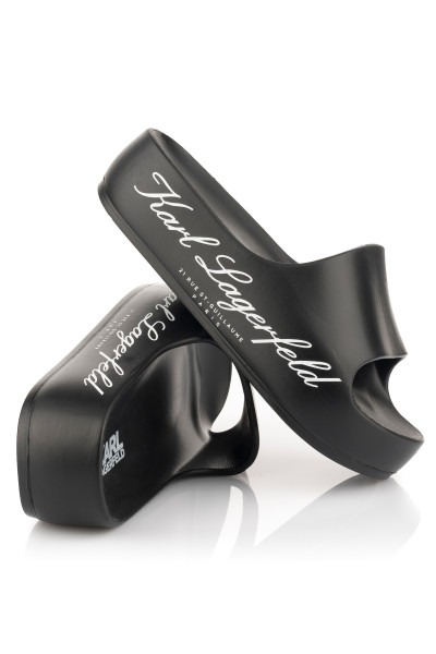 ŠĽAPKY KARL LAGERFELD HOTEL LOGO SLIDE - Fotografia č. 1