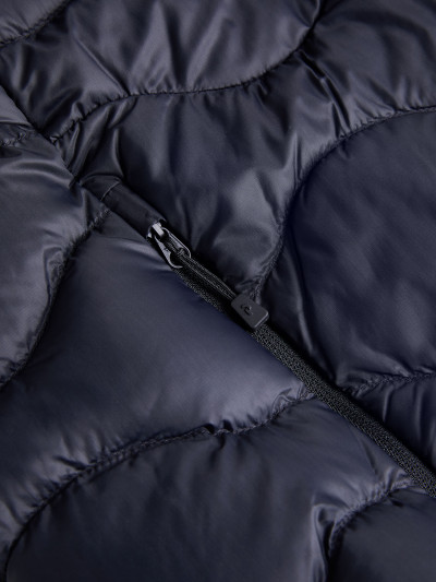 BUNDA PEAK PERFORMANCE M HELIUM DOWN HOOD JACKET - Fotografia č. 5
