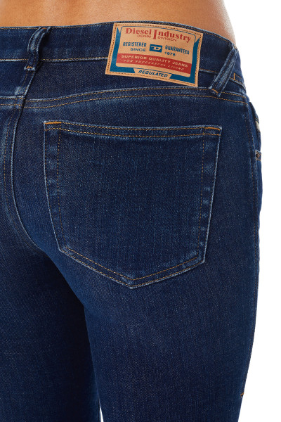 DŽÍNSY DIESEL 2018 SLANDY-LOW TROUSERS - Fotografia č. 5