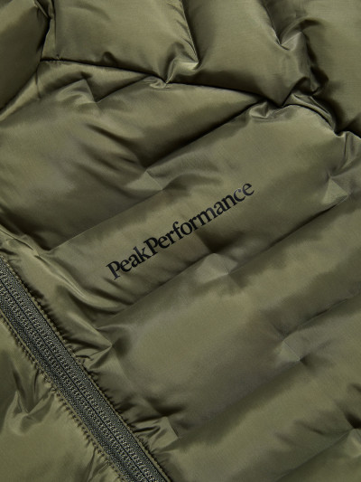 BUNDA PEAK PERFORMANCE W ARGON LIGHT HOOD JACKET - Fotografia č. 4
