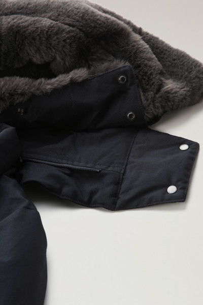 BUNDA WOOLRICH BOW BRIDGE PARKA - Fotografie č. 9