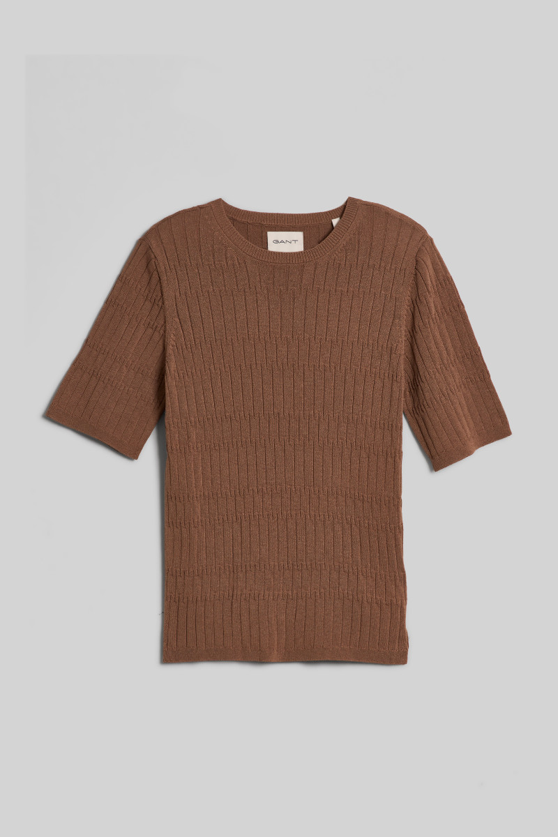 SVETER GANT TEXTURED SHORT SLEEVE C-NECK ROASTED WALNUT