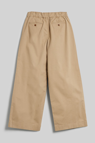 NOHAVICE GANT BOX PLEAT CHINO PANTS - Fotografia č. 2