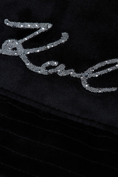KLOBÚK KARL LAGERFELD K/SIGNATURE VELVET BUCKETHAT - Fotografia č. 2