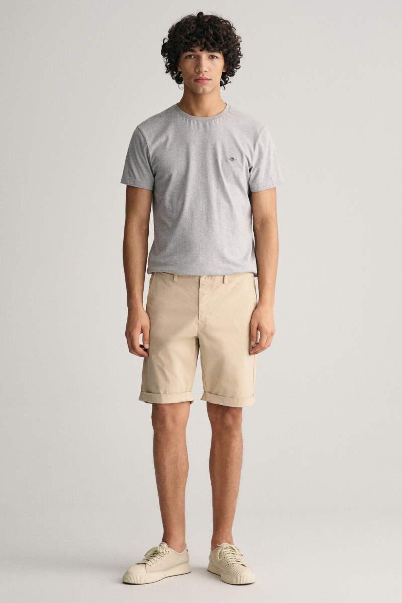 E-shop ŠORTKY GANT REG SUNFADED SHORTS CREAM
