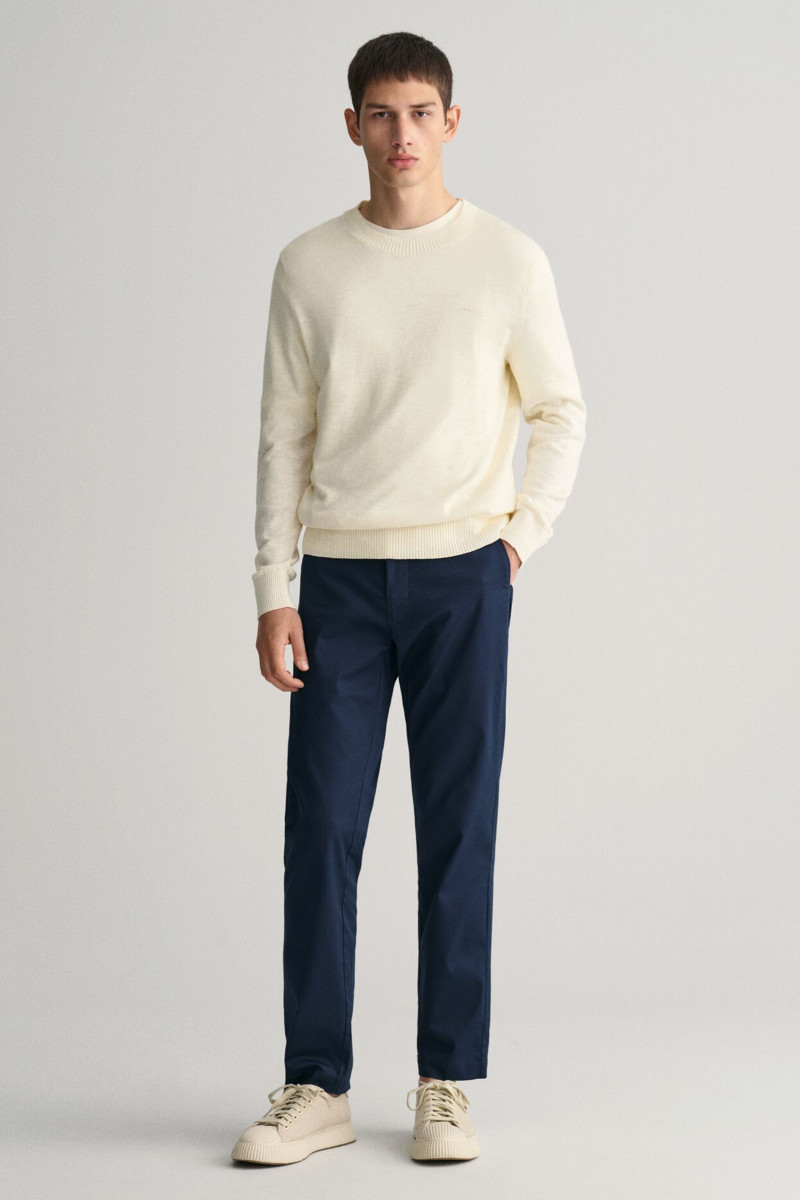 NOHAVICE GANT SLIM SPORTS CHINOS MARINE