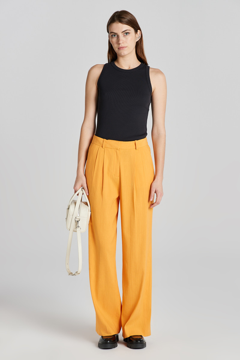 E-shop KALHOTY GANT REL STRETCH LINEN TAILORED PANT MEDAL YELLOW