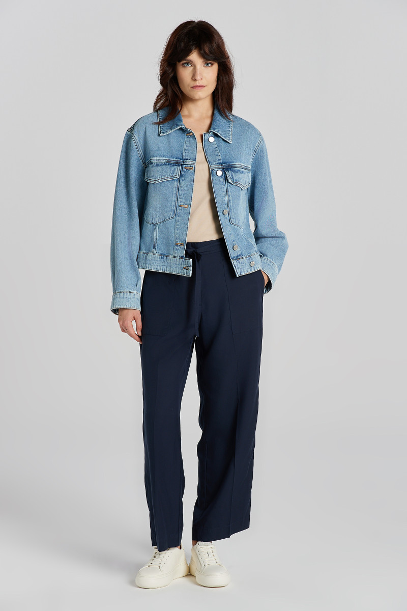 BUNDA GANT CROPPED DENIM JACKET MID BLUE BROKEN IN | GANT CZ