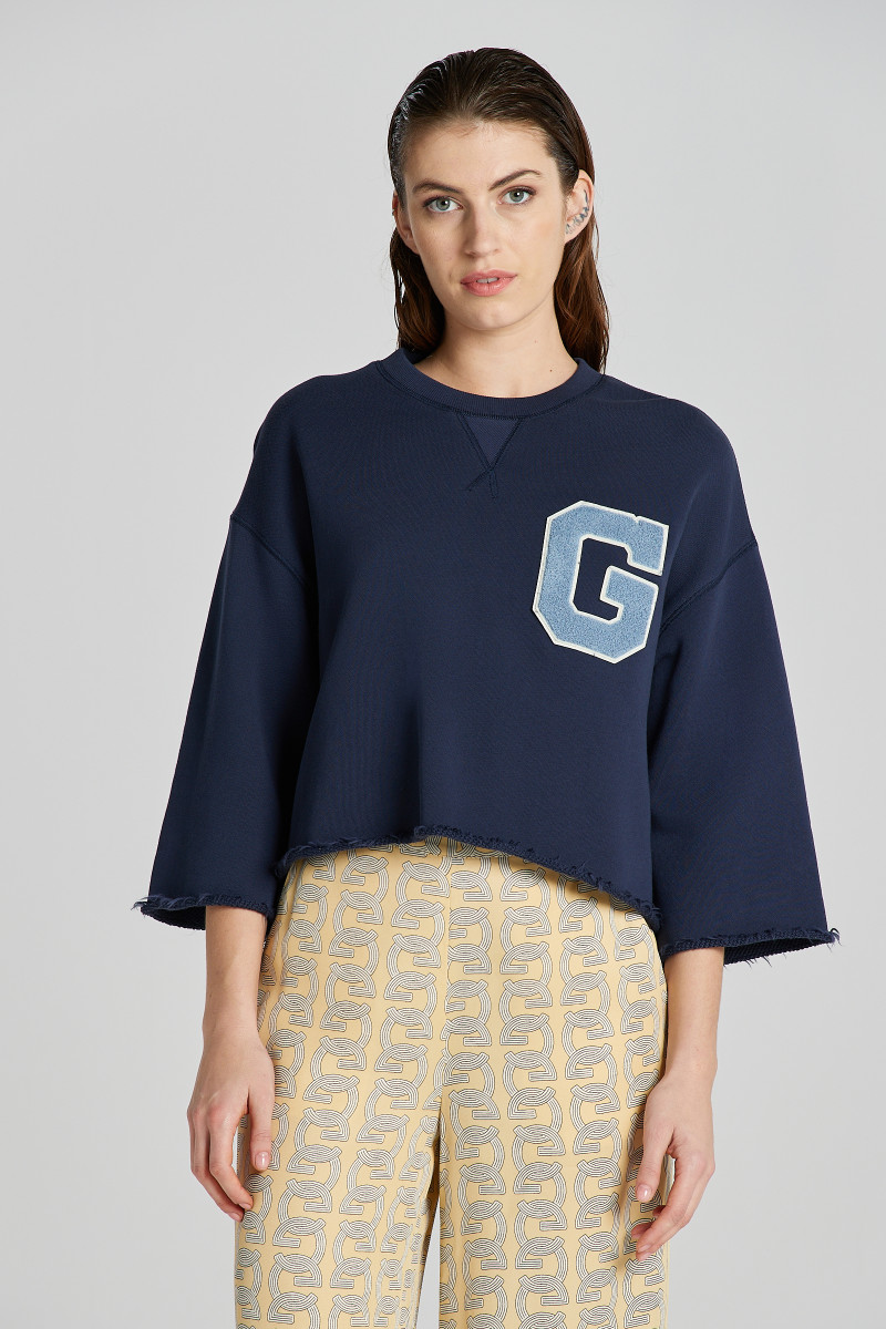 E-shop MIKINA GANT G-BADGE CROPPED SS C-NECK SWEAT CLASSIC BLUE