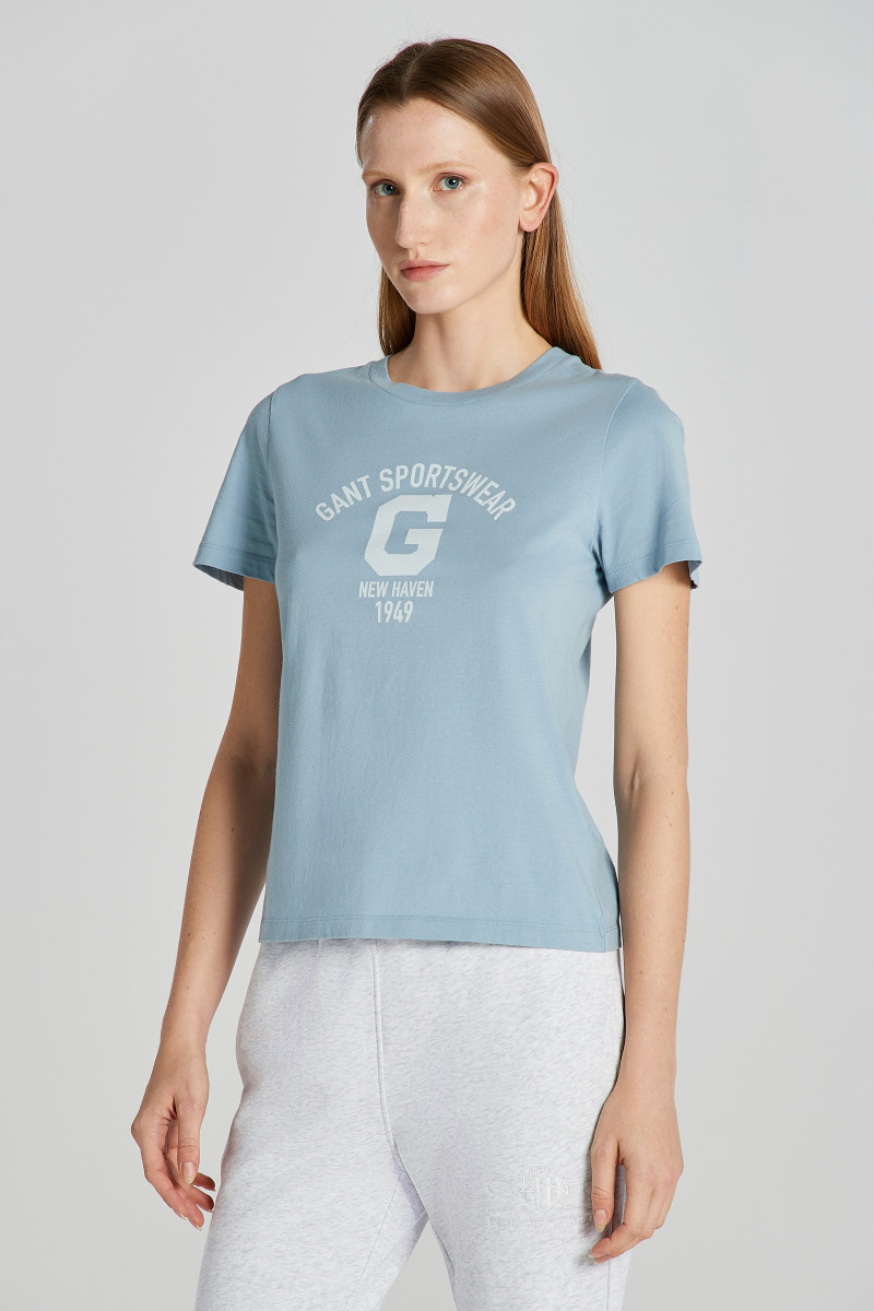 E-shop TRIČKO GANT REG LOGO SS T-SHIRT DOVE BLUE