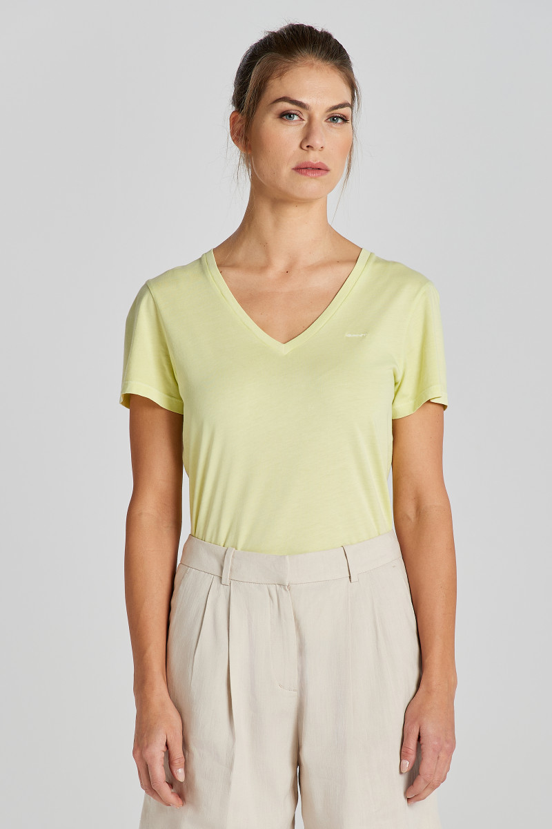 E-shop TRIČKO GANT REG SUNFADED SS V-NECK T-SHIRT PASTEL LIME