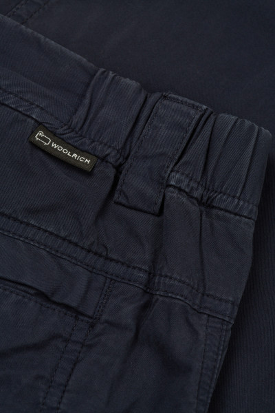 KALHOTY WOOLRICH GABARDINE CARGO PANT - Fotografie č. 3