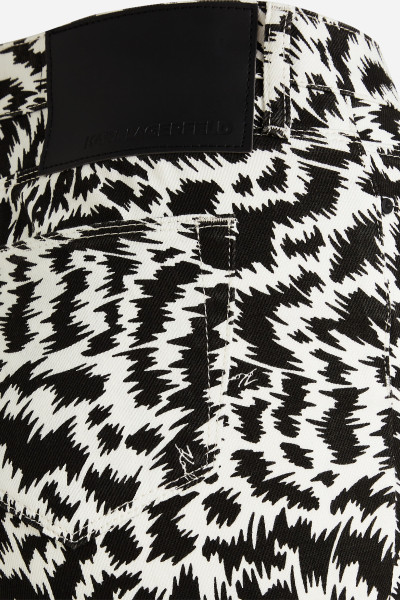 FARMER KARL LAGERFELD BW AOP DENIM PANTS - Kép 7