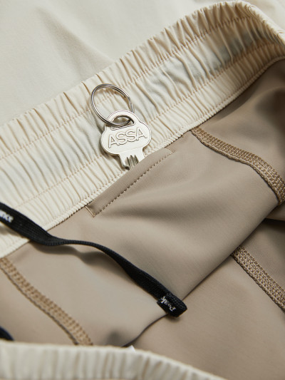 ŠORTKY PEAK PERFORMANCE W LIGHT SHORTS - Fotografia č. 4