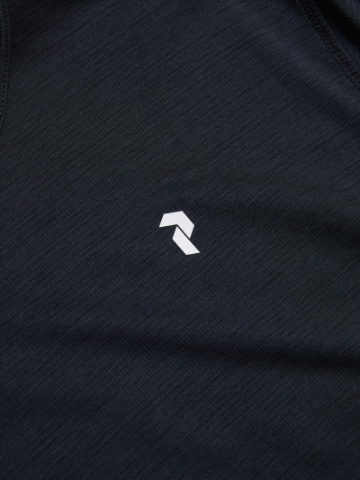 TRIČKO PEAK PERFORMANCE W TRAIL SS - Fotografie č. 4