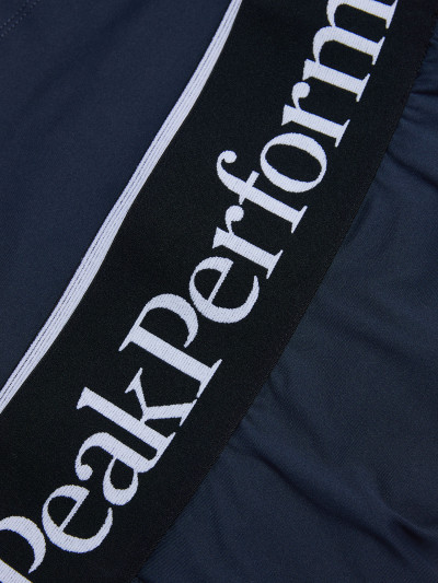 SUKŇA PEAK PERFORMANCE W TURF SKIRT - Fotografia č. 4