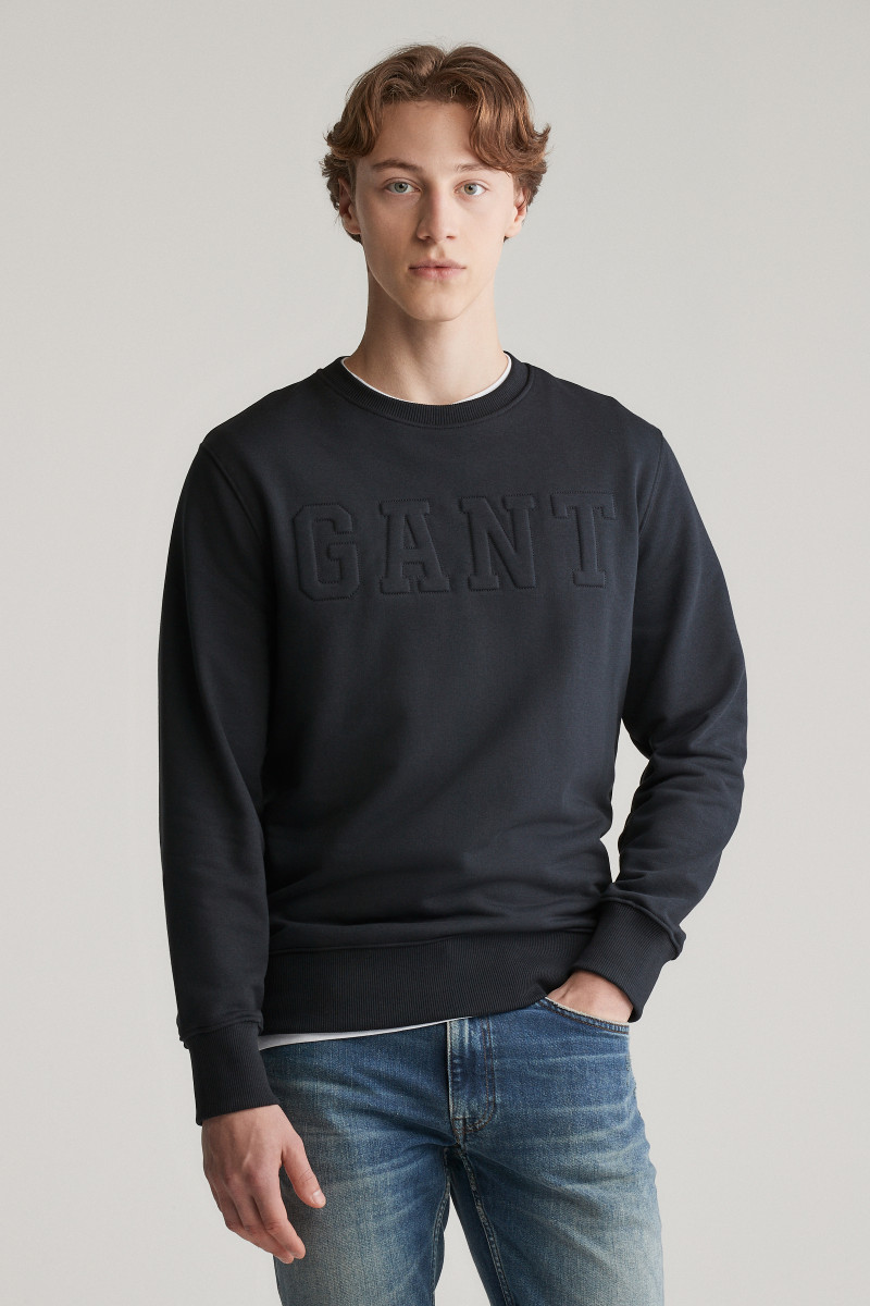 E-shop MIKINA GANT EMBOSSED C-NECK SWEAT BLACK