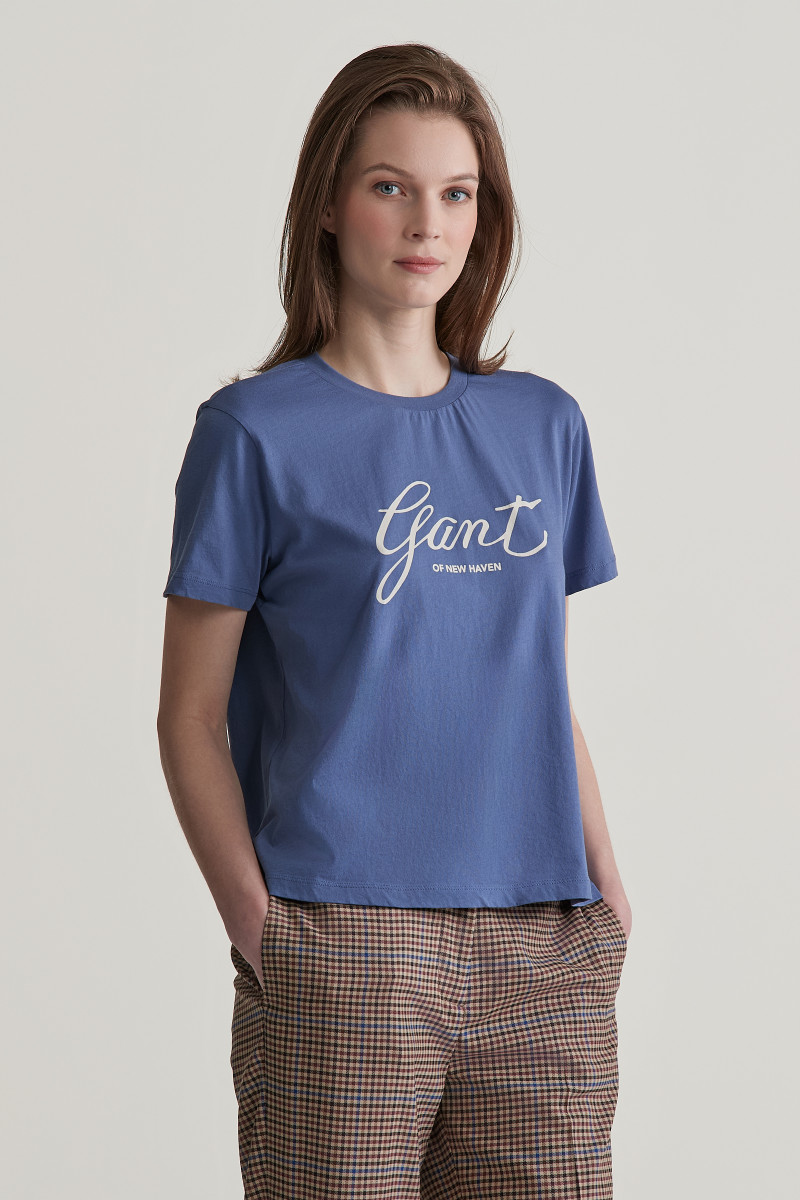 E-shop TRIČKO GANT REG SCRIPT T-SHIRT DUSTY NAVY