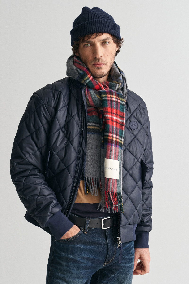 E-shop BUNDA GANT QUILTED LIGHTWEIGHT JACKET EVENING BLUE