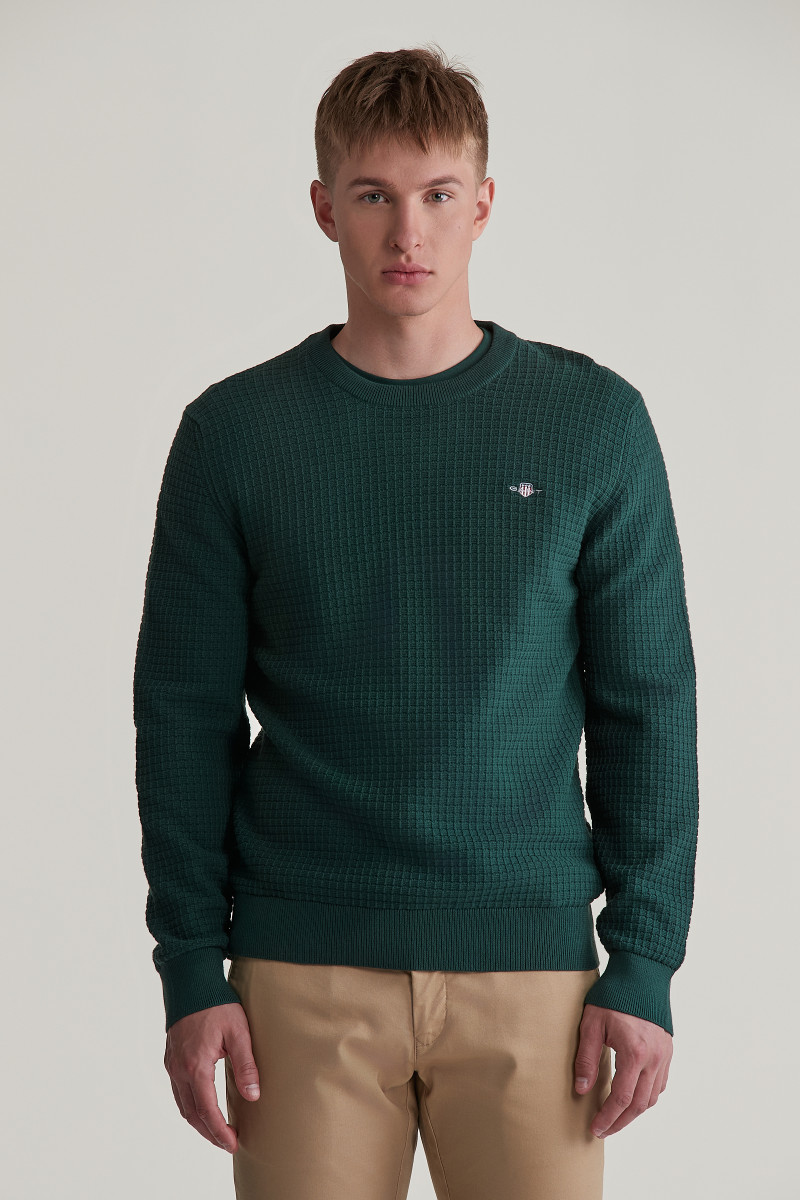 E-shop SVETR GANT COTTON TEXTURED C-NECK TARTAN GREEN