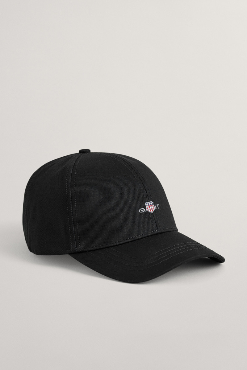 E-shop KŠILTOVKA GANT UNISEX. SHIELD HIGH CAP BLACK