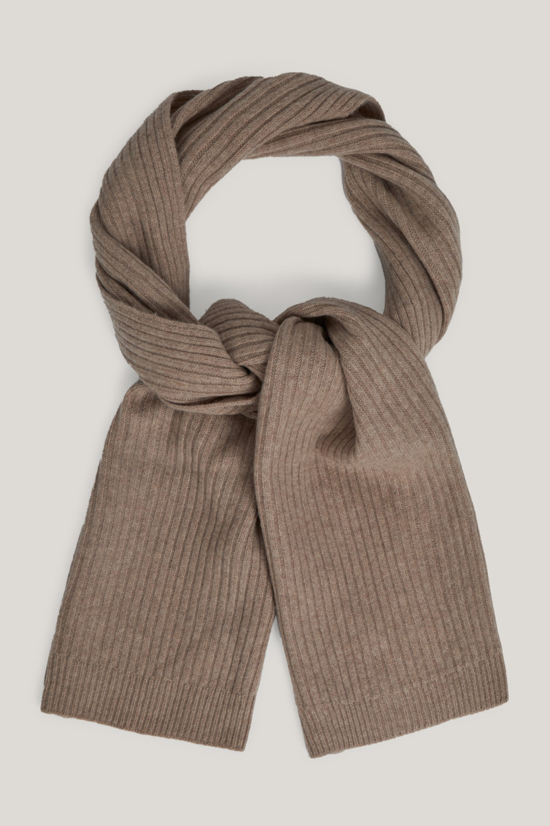 E-shop ŠÁLA GANT FINE KNIT WOOL SCARF DRY SAND