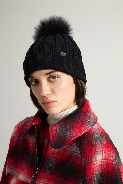 ČAPICA WOOLRICH BEANIE CASHMERE POM POM - Fotografia č. 5