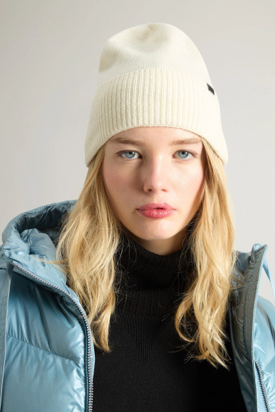 ČAPICA WOOLRICH CASHMERE RIBBED BEANIE - Fotografia č. 2