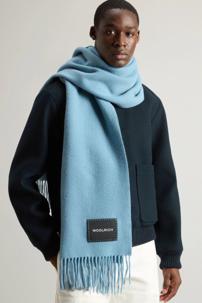ŠÁL WOOLRICH BIG LOGO PATCH SCARF - Fotografia č. 3