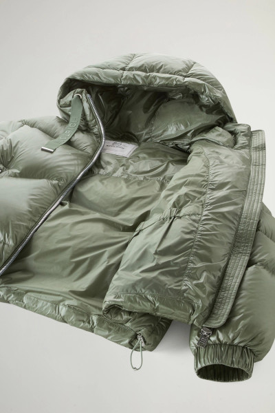 BUNDA WOOLRICH ALIQUIPPA SHORT PUFFER JACKET - Fotografie č. 10